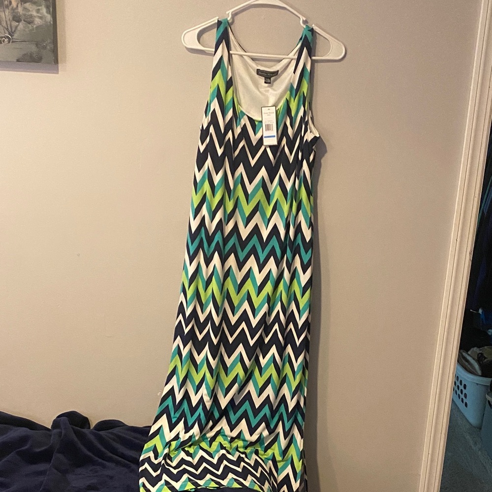 Jessica Howard Chevron Maxi Dress in Navy and Lime